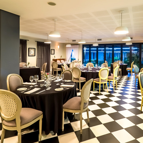 Resturant_HDR2 as Smart Object-1 Resturant_HDR2 as Smart Object-1